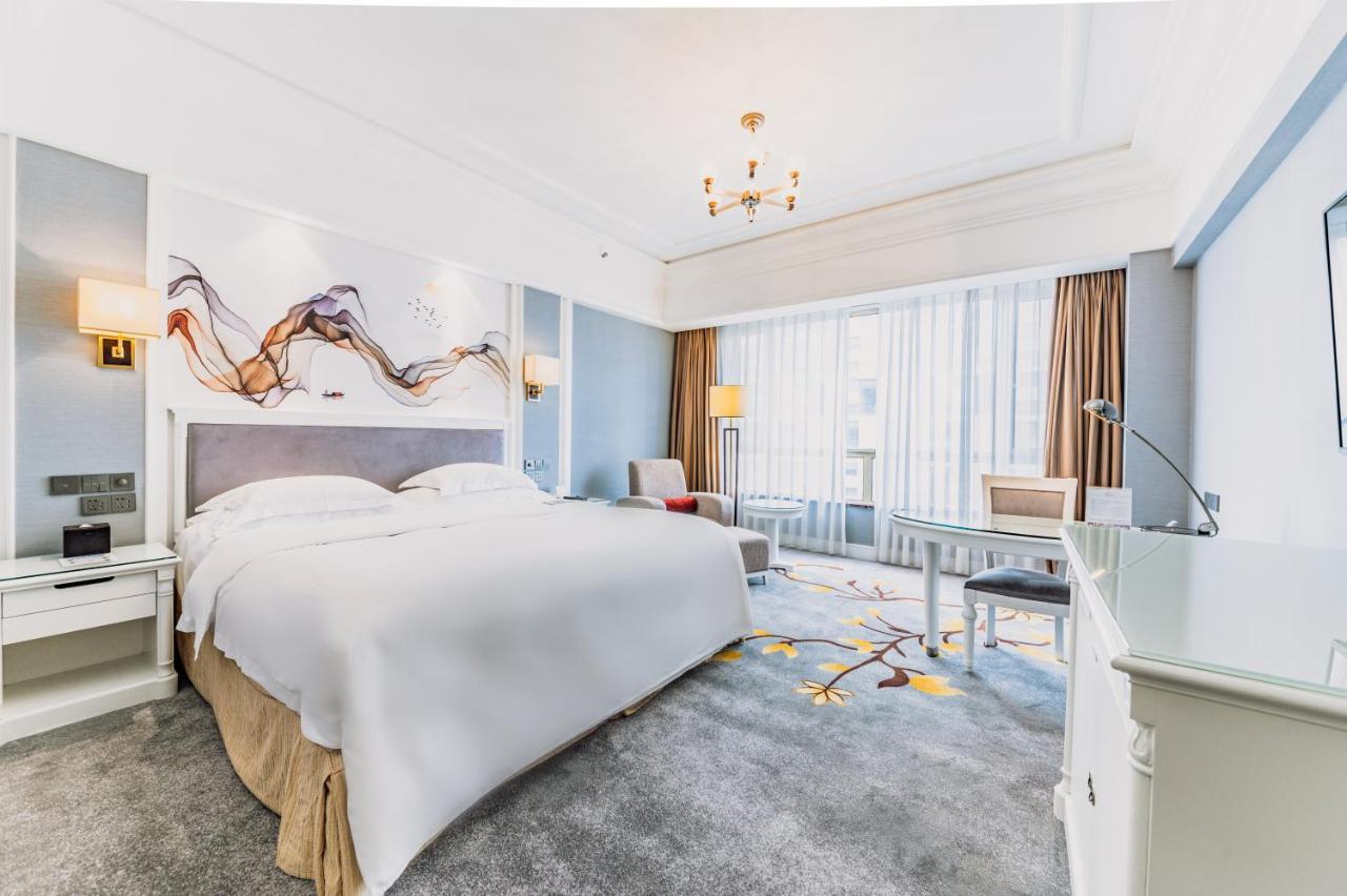 Crowne Plaza City Center Ningbo By Ihg - Near Ningbo Railway Station Dış mekan fotoğraf