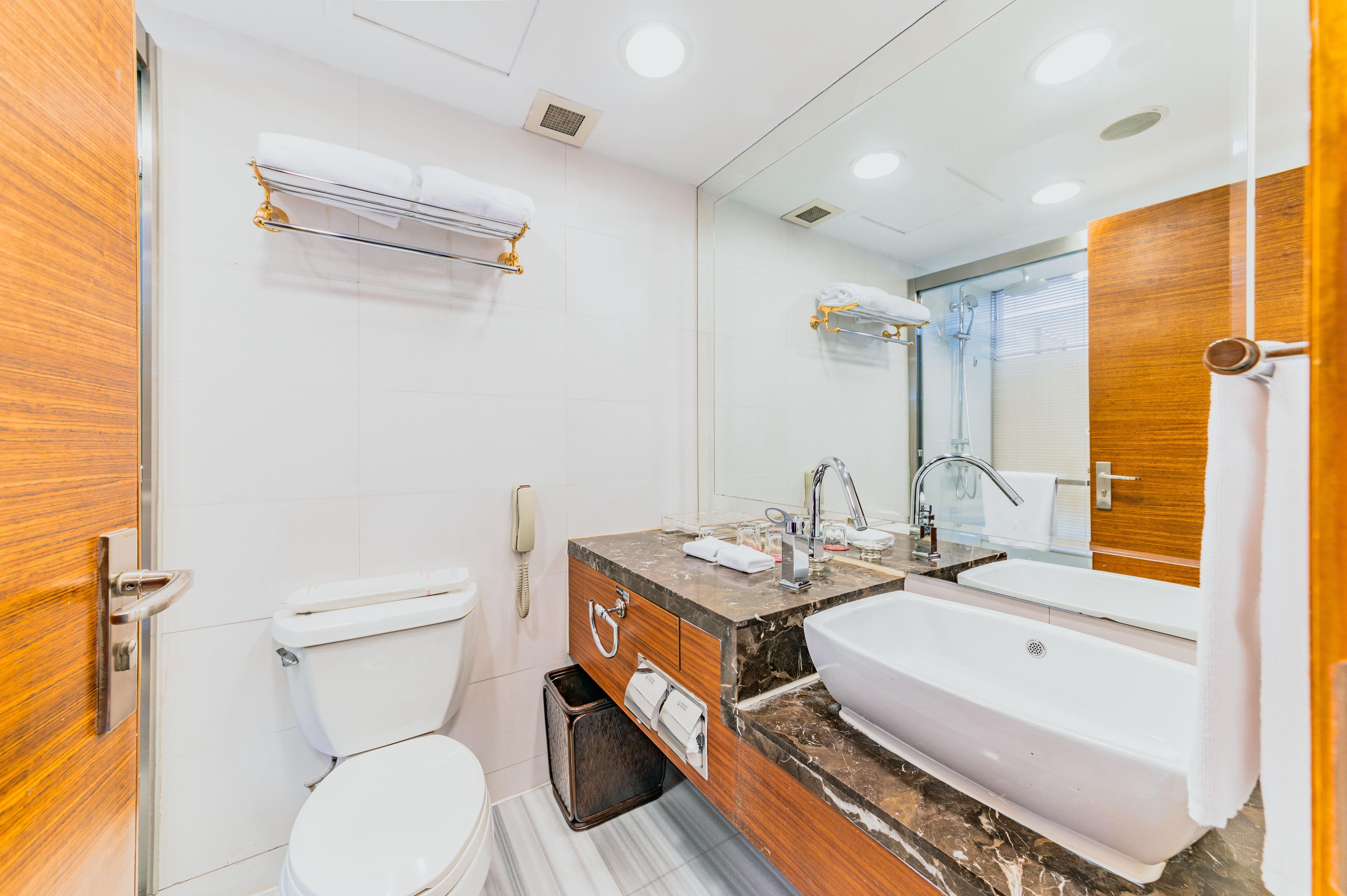 Crowne Plaza City Center Ningbo By Ihg - Near Ningbo Railway Station Dış mekan fotoğraf